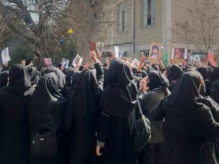 تداوم اعتراضات در دانشگاه‌ها؛ سومین روز ایستادگی دانشجویان علیرغم فضای امنیتی