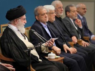 جمهوری اسلامی در صورت حمله نظامی آمریکا ظرف چند هفته دچار فروپاشی می‌شود