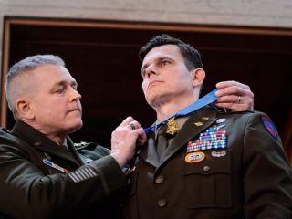 خلبان زبده هلیکوپتر «دلتا فورس» چگونه در تله پدافندی مادورو افتاد؟