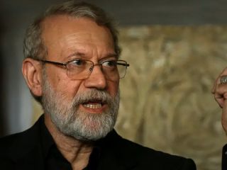 آیا علی لاریجانی در خلأ قدرت نقش محوری گرفته است؟