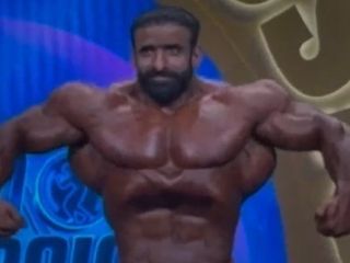 سلام نظامی هادی چوپان در مسابقات آرنولد کلاسیک آمریکا + ویدیو