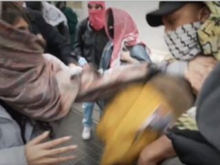 زدوخورد شدید معترضان ایرانی با جیره‌خواران نظام در نیویورک + ویدیو