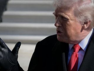 ترامپ می‌گوید با روی کار آمدن یک «رهبر مذهبی» دیگر در ایران مشکلی ندارد