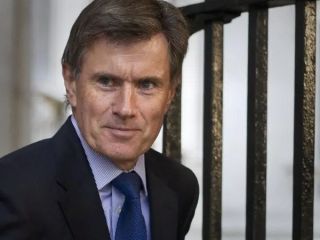 رییس پیشین ام‌آی۶: بدترین خطر حمله آمریکا به ایران ممکن است فروپاشی و تجزیه این کشور و بروز هرج و مرج کامل باشد