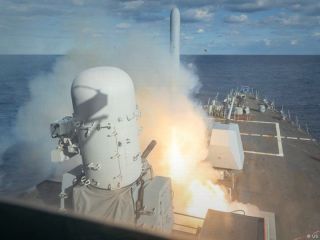 هشدار ایمنی سنتکام برای غیرنظامیان در ایران: در خانه بمانید، از مناطق نظامی فاصله بگیرید