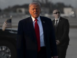 ترامپ: تصرف تنگه هرمز را بررسی می‌کنم؛ جنگ با ایران تقریبا تمام شده است