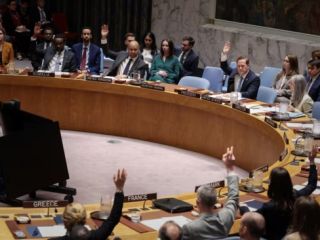 تصویب قطعنامه شورای امنیت با درخواست توقف حملات ایران به کشورهای خلیج فارس؛ چین و روسیه رای ممتنع دادند