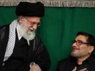 مسعود کاظمی، روزنامه‌نگار: جنازه شمخانی هنگام دفن «سر» نداشت