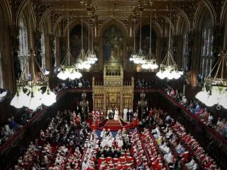 بریتانیا به نظام موروثی چندقرنی در مجلس اعیان پایان داد