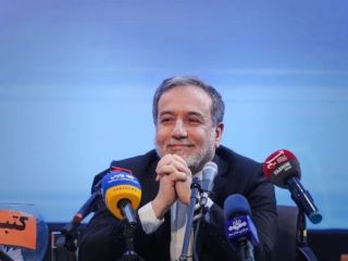 عراقچی: مطمئنم پیروزی در راه است و در روزهای آینده آن را جشن می‌گیریم