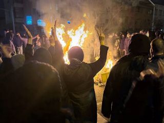 واشنگتن پست: اسرائیل ایرانیان را به شورش فرا می‌خواند به‌رغم آنکه از احتمال «قتل‌عام» آنها آگاه است