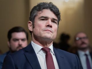 مدیر مرکز ضد تروریسم آژانس امنیت ملی آمریکا در مخالفت با جنگ ایران استعفا داد