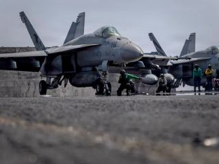 احتمال حمله زمینی آمریکا به جزیره خارک؛ ترامپ اعزام هزاران نیروی جدید به منطقه را بررسی می‌کند