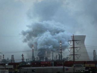 گزارش‌ها از اصابت موشک به پالایشگاه حیفا / فرود اضطراری جنگنده اف-۳۵ آمریکا بعد از هدف قرار گرفتن