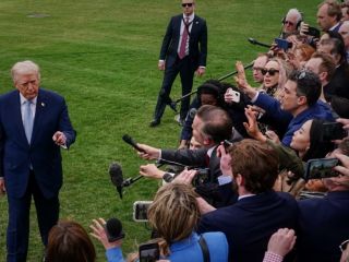 ترامپ: نمی‌خواهم آتش‌بس برقرار کنم، وقتی دشمن را به معنای واقعی کلمه نابود می‌کنید آتش‌بس نمی‌کنید