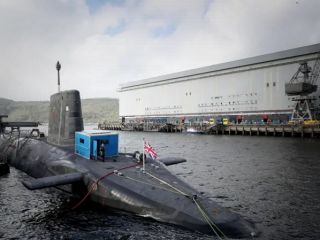 بازداشت یک ایرانی و یک رومانیایی به اتهام تلاش برای ورود به محل استقرار زیردریایی‌های هسته‌ای بریتانیا