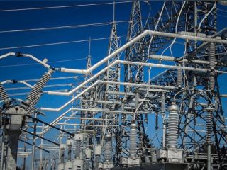 خبرگزاری مهر: در صورت حمله به زیرساخت‌های برق، تمام منطقه در خاموشی می‌رود و با برق خداحافظی کنید