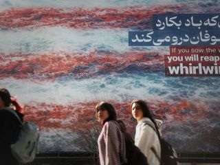 ۵۳ درصد از مردم آمریکا با پایان جنگ در ایران پیش از سقوط جمهوری اسلامی مخالفند