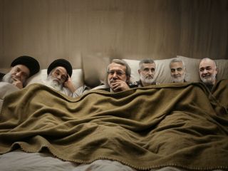 تصاویر: از موشعلی تا امام ضد گلوله، از موشتبا تا رهبر مقوایی مفقود