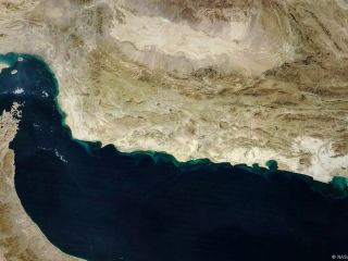 «سپاه در تنگه هرمز ایستگاه عوارض دائر کرده است»