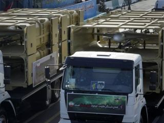 پهپاد «شاهد-۱۳۶»، سلاح ارزان ایران که پدافندهای گران‌قیمت را فرسوده می‌کند