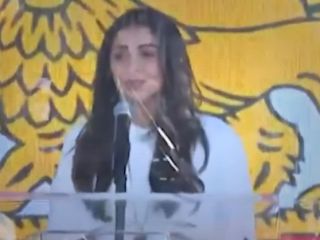 سخنرانی فرح و ایمان پهلوی (دو دختر شاهزاده رضا پهلوی) در تجمع ایرانیان مقابل کنگره آمریکا در واشینگتن