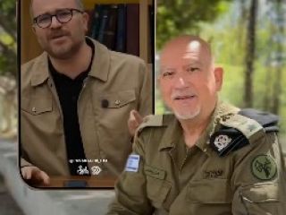 پاسخ سخنگوی فارسی‌زبان ارتش اسرائیل به مجری حکومتی: از روز اول پدر بالای سرت نبوده