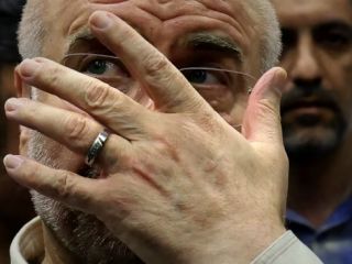 ترامپ: در حال مذاکره با قالیباف هستیم/ آمریکا: وعده‌های مذاکره‌کنندگان ایرانی «راستی‌آزمایی» می‌شود