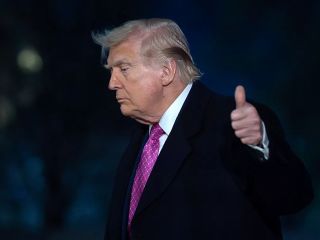 کشورهای حاشیه خلیج‌فارس در رایزنی‌های خصوصی با ترامپ: تا شکست قطعی ایران به جنگ ادامه دهید