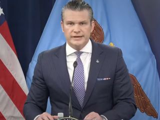 وزیر جنگ آمریکا: به پیروزی از همیشه نزدیک‌تریم؛ ترامپ بلوف نمی‌زند، باور ندارید از خامنه‌ای بپرسید!