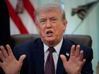 ترامپ: رئیس‌جمهور رژیم جدید ایران درخواست آتش‌بس داده؛ یا بازگشایی تنگه هرمز یا بازگشت به عصر حجر