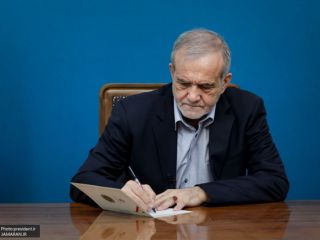 پزشکیان به مردم آمریکا نامه نوشت: ادامه مسیر تقابل، پرهزینه و بی‌نتیجه است