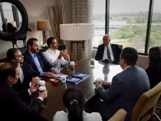 دیدار شاهزاده رضا پهلوی با شماری از مدیران و فعالان سیلیکون ولی