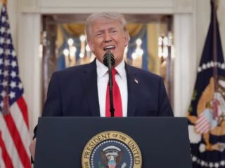 ترامپ: این رژیم ۴۵ هزار نفر از مردم معترض خودش را کشت؛ به سرعت کار رژیم را تمام می‌کنیم