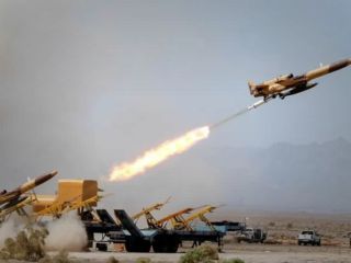 سی‌ان‌ان: هنوز نیمی از پرتابگرهای موشک و پهپادهای تهاجمی ایران قابل استفاده است