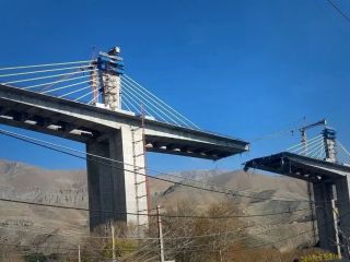 واکنش‌ها به حمله به «بلندترین پل خاورمیانه» در کرج؛ از نگرانی از بازگشت به «عصر حجر» تا «بهترش را می‌سازیم»